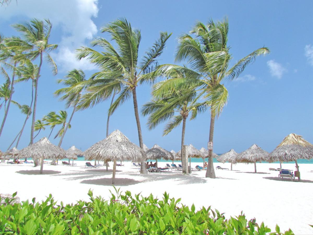 Hotel Fiesta Deluxe Punta Cana Luaran gambar