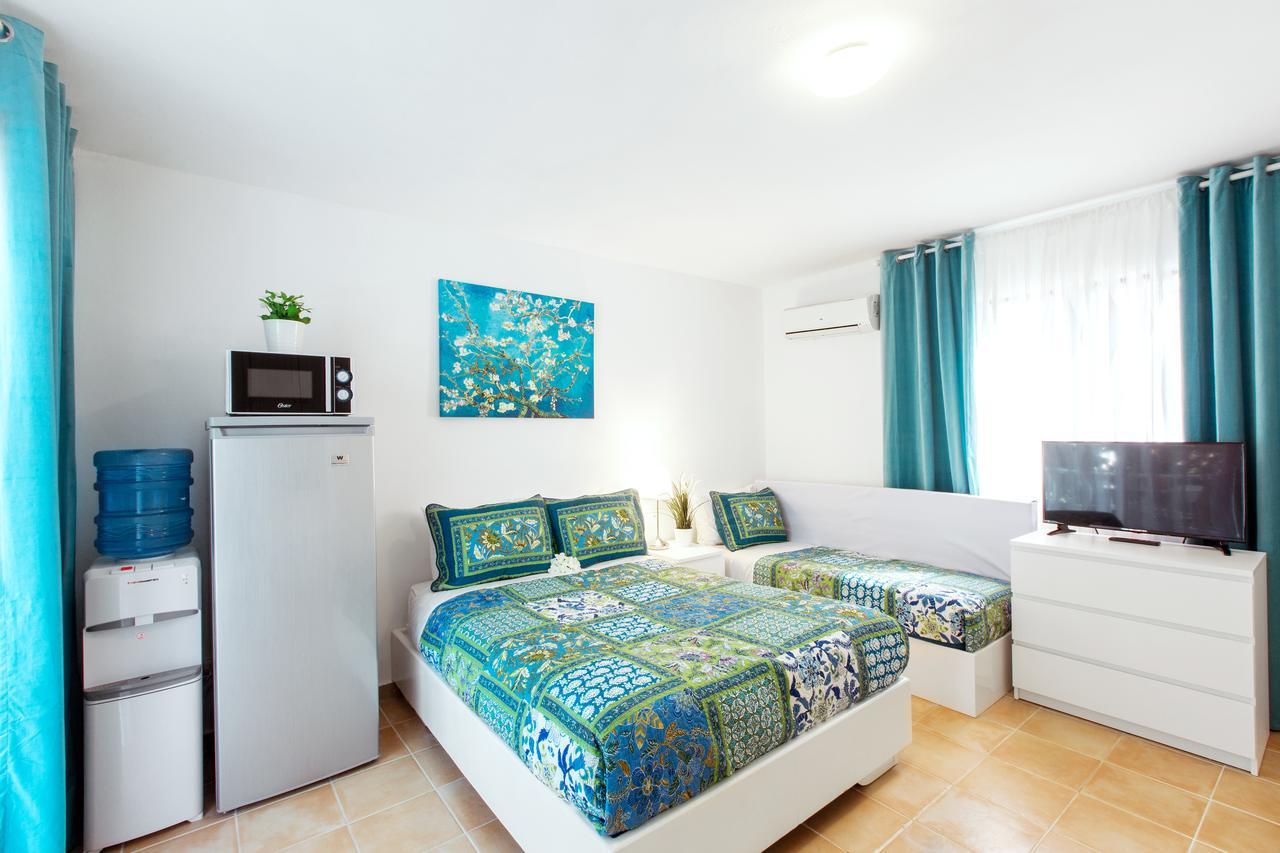 Hotel Fiesta Deluxe Punta Cana Bilik gambar